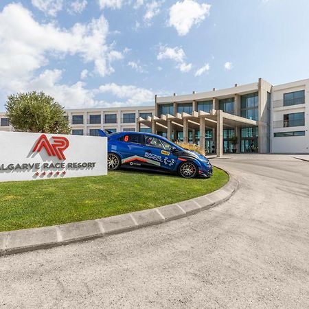 Algarve Race Resort - Hotel Montes de Cima Exterior foto